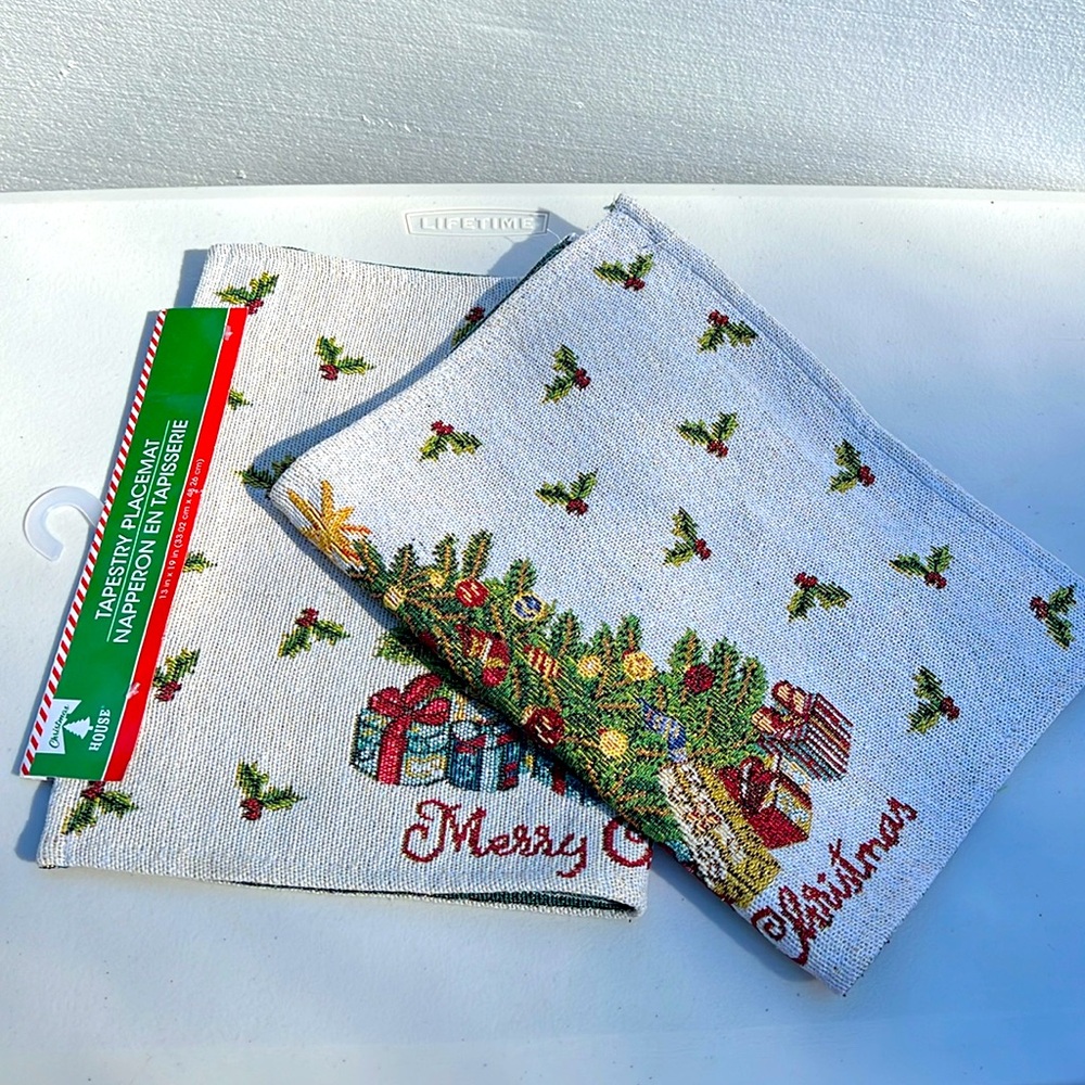 Tapestry placemats holiday
Christmas house set of two Merry  Christmas Tree New - Picture 6 of 7